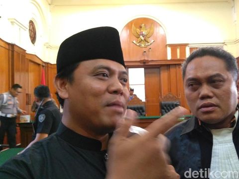 Gus Nur usai sidang/