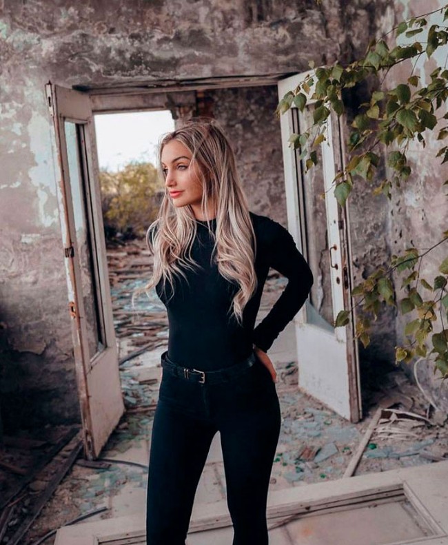 Terinspirasi serial Chernobyl, banyak influencer mengunjungi Koto Pripyat untuk mengambil foto. Hal tersebut dianggap tidak menghormati karena pada 1986 di sana terjadi kebocoran reaktor nuklir di mana ibuan orang meninggal dunia dan lebih dari 100 ribu orang mengungsi. Tingkat radiasi di Chernobyl kala itu dikabarkan 400 kali lebih tinggi dari bom atom Hiroshima. Foto: Instagram