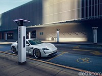 Porsche Luncurkan Mobil Listrik Perdana, Taycan