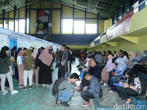 Instansi Pemerintah hingga Swasta Buka Lowongan Kerja, Cek di Sini!