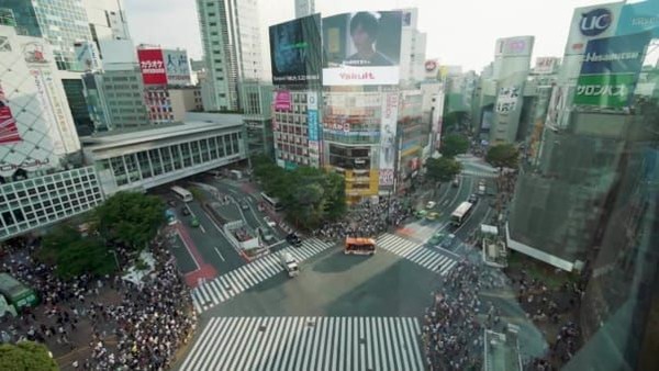 Primadona wisatawan, Tokyo, ternyata menempati posisi ke-29 sebagai kota dengan gaya hidup sehat. Di sana, jumlah jam kerjanya memang tinggi sehingga orang-orang kesulitan menerapkan pola hidup sehat. Foto: (CNN) Primadona wisatawan, Tokyo, ternyata menempati posisi ke-29 sebagai kota dengan gaya hidup sehat. Di sana, jumlah jam kerjanya memang tinggi sehingga orang-orang kesulitan menerapkan pola hidup sehat. Foto: (CNN)