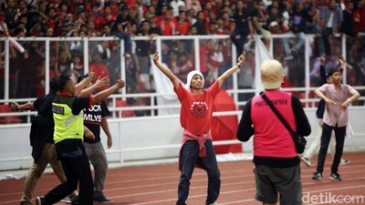 Ulah Memalukan Suporter Indonesia di GBK