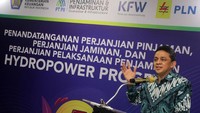 Dia menerangkan bahwa pemberian penjaminan atas pinjaman akan meningkatkan kepastian investasi pada proyek-proyek infrastruktur seperti ketenagalistrikan yang dikerjakan oleh PLN. Di samping itu, penjaminan juga secara langsung menurunkan tingkat biaya dana sehingga biaya proyek lebih rendah dibandingkan tanpa penjaminan. Foto: dok. PLN