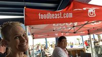 Wow! Wanita Ini Habiskan 9 Kilogram Ramen Dalam Waktu 2 Menit