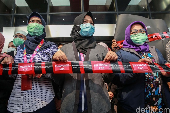 Eksodus Pegawai KPK Jelang Jadi Pegawai Negeri