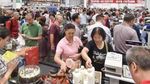 Antre Panjang hingga Berebut Daging, Warga China Antusias Datangi Costco