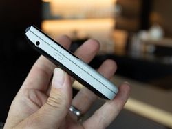 Lebih Dekat dengan Nokia 2720 Reborn