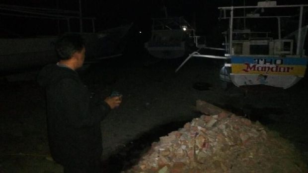 Muncul Buaya di Pinggir Pantai Polewali, Warga Resah