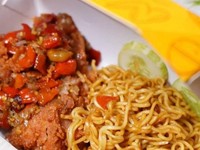 Penggemar Ayam Geprek, Ini 5 Ayam Geprek Ekstra Pedas Mampus