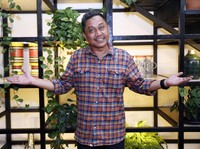 Kenalan dengan Totos Rasiti, Si Om Jin Wani Piro