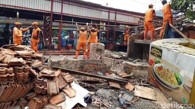Direlokasi, Loksem Nasi Kapau di Kramat Raya Sudah Dikosongkan