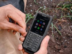 Nokia 800 Tough, Ponsel Badak yang Tahan Banting
