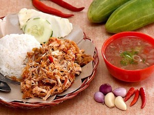 Maknyus! 10 Ayam Geprek dengan Sambal Super Pedas di Jakarta