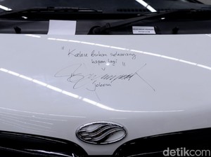 Pesan Jokowi pada Esemka: Kalau Bukan Sekarang Kapan Lagi!