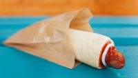 Yummy! Ini 7 Hot Dog Unik dari Korea hingga Meksiko