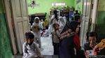 Melihat Kehidupan Warga di Gang Sempit Kampung Marlina