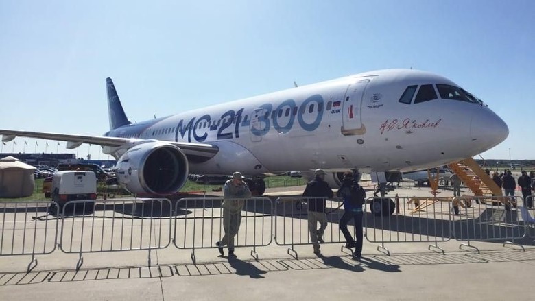 Pesawat Irkut MC-21 (CNN) Pesawat Irkut MC-21 (CNN)