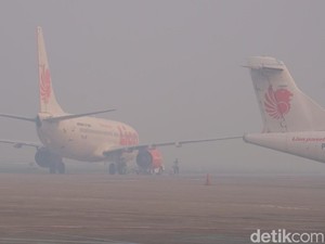 Diwarnai Kabut Asap, Jokowi Terbang dari Kalbar Menuju Jateng
