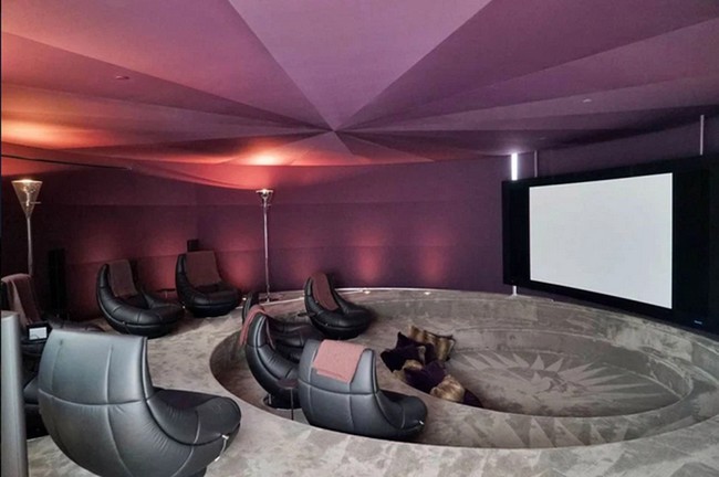 Rumah awalnya dijual dengan harga 24 juta Pound sterling atau sekitar Rp 418 miliar. Namun akhirnya dilepas ke Alicia Keys dengan harga Rp 122 miliar lebih murah. Foto: istimewa/The Sun