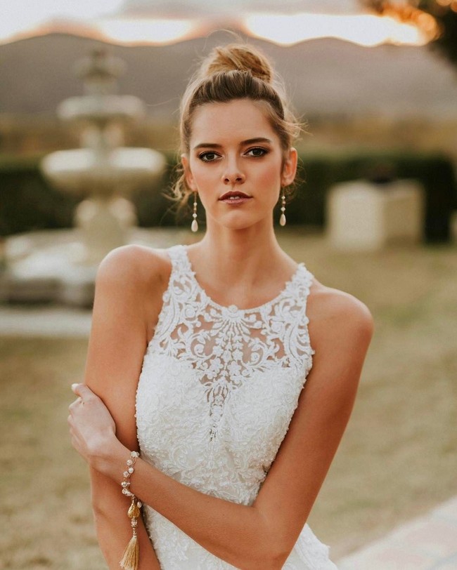 Chase Kennedy bukan tipikal wanita pada umumnya. Tubuhnya menjulang dengan tinggi 195 cm dan panjang kakinya mencapai 129 cm. Ia pun disebut-sebut sebagai model wanita dengan kaki terpanjang di Amerika. (Foto: Instagram/@chasekennedy_)