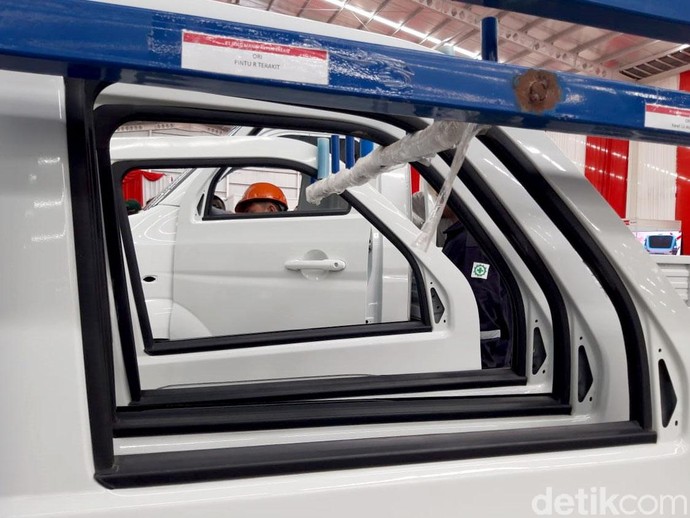 Tak Percaya Esemka Sudah Produksi Mobil, Nih Lihat Pabriknya