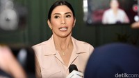 Dalam kesempatan itu Tyas juga bercerita pengalamannya yang hampir jadi korban kecelakaan di Cipularang. Pool/Noel/detikFoto.