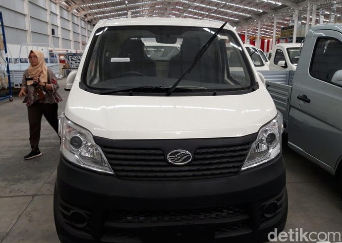 Tak Percaya Esemka Sudah Produksi Mobil, Nih Lihat Pabriknya