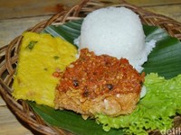 5 Artis Ini Juga Punya Restoran Dengan Makanan Super Pedas