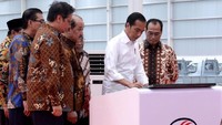 Jokowi mengunjungi pabrik mobil Esemka di Jawa Tengah. Kunjungan itu sekaligus untuk menyaksikan proses peluncuran perdana mobil Esemka. Foto: Istimewa/Setpres