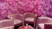 El&N berbasis di London, kafe ini menarik perhatian lewat dekorasi interiornya yang membuat pengunjung merasa sedang berada di dunia fantasi. Dekorasi serba pink cantik membuat pengunjungnya banyak dari kalangan wanita. Foto: istimewa