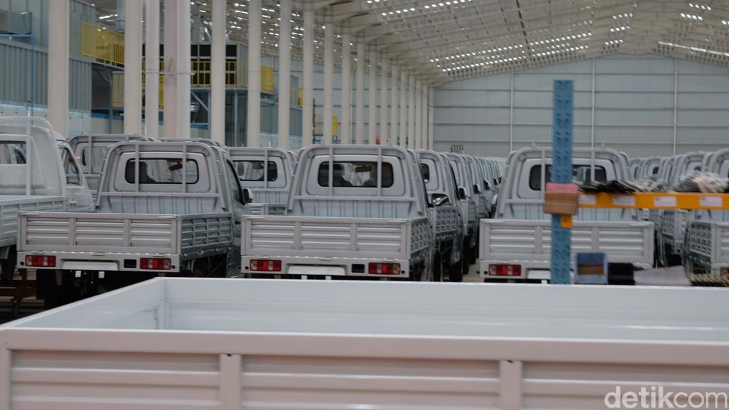 Jokowi ikut luncurkan mobil Esemka