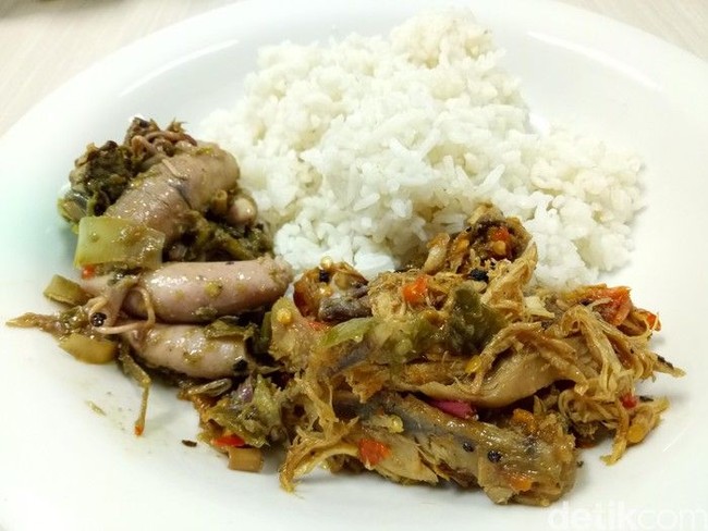 5 Artis Ini Juga Punya Restoran Dengan Makanan Super Pedas