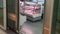 Kalau yang ini super niat, karena di dalam kereta ada kantin kecil yang menjual aneka makanan untuk para penumpang. Ada-ada saja ya. Foto: Istimewa