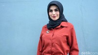 Daripada komentar julid, Asha lebih mengharapkan doa dari para netizen agar dirinya bisa istiqomah. Pool/Palevi S/detikFoto.