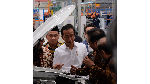 Momen Jokowi Ikut Luncurkan Mobil Perdana Esemka