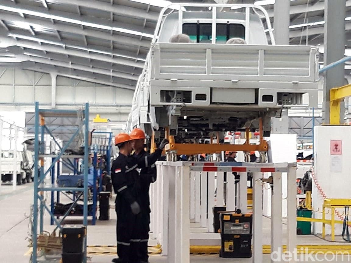 PT Solo Manufaktur Kreasi (SMK) akhirnya resmikan pabriknya di daerah Boyolali, Jateng. Pabrik itu nantinya akan memproduksi mobil-mobil Esemka.