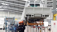Secara dimensi, Esemka memiliki panjang 4.560 mm, lebar 1.645 mm, dan tinggi 1.890 mm dengan karbo boks berukuran 2.750 mmx 1.600 mm x 460 mm.