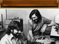 Jangan Kaget, Begini Produk Awal Apple Sampai Samsung