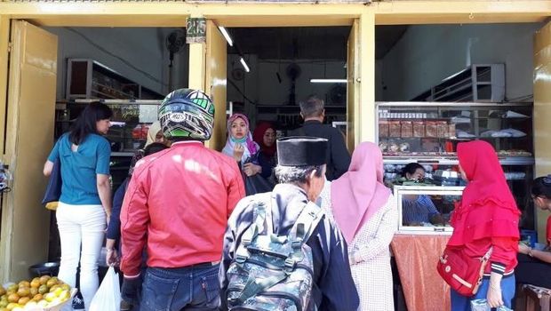 Toko roti legendaris di Bandung