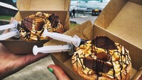 Kafe yang ada di pesisir pantai ini menjadi alasan kenapa banyak orang datang untuk makan dan berfoto. Speedos di Sydney berada tepat di depan Pantai Bondi. Menu andalannya ada burger dan cronut yang juga cantik difoto. Foto: istimewa