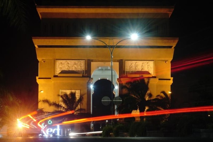 Simpang Lima Gumul Kediri