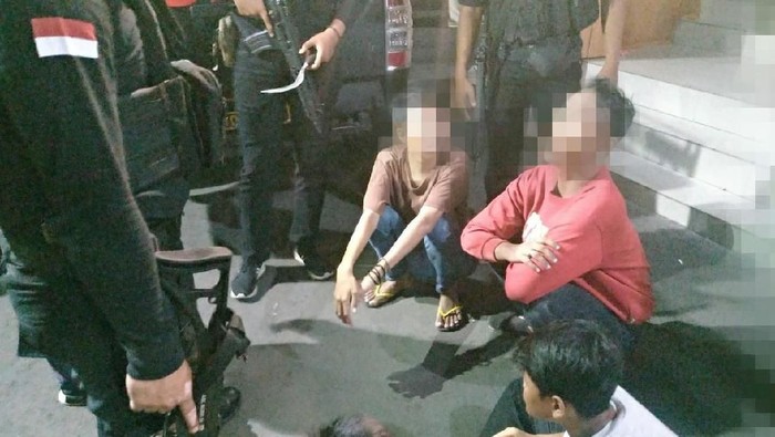 Kerap Palak Pedagang di Pasar Tomang, 4 Preman Ditangkap Polisi