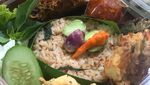 Raos Pisan! Sarapan Nasi Tutug Oncom Lauknya Ikan Asin