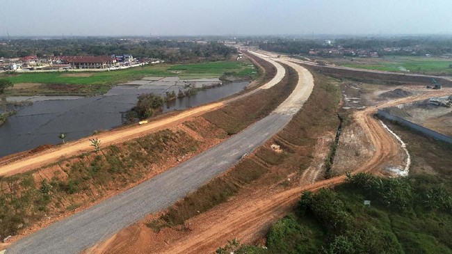 Ambisi Jokowi Bangun Tol Ribuan Km Masih di Bawah Target