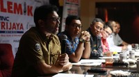 Anggota DPR Nasir Djamil memaparkan pendapatnya.