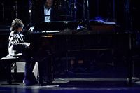 Joey Alexander, pianis cilik jazz dari Indonesia, unjuk kebolehan di panggung Grammy Awards.