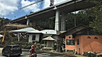 Seluruh ruas jalan pintas akan dibangun dengan lebar jalan 7 meter dan bahu jalan dua meter dan dilengkapi lampu penerang jalan. Nantinya apabila jalan pintas sudah selesai, jalan lama tetap difungsikan dan akan dilakukan manajemen lalu lintas menjadi satu arah. Pool/Kementerian PUPR.