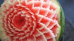 Artisitik! Teknik Ukir Membuat Buah dan Sayuran Segar Tampil Cantik