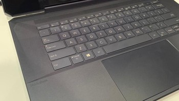 ProArt StudioBook One yang baru memamerkan layar 4K 15,6 inch Foto: Asus
