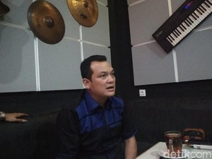 Beri Bantuan APD ke RS di Samosir, Anggota DPR: Nakes Harus Dijaga